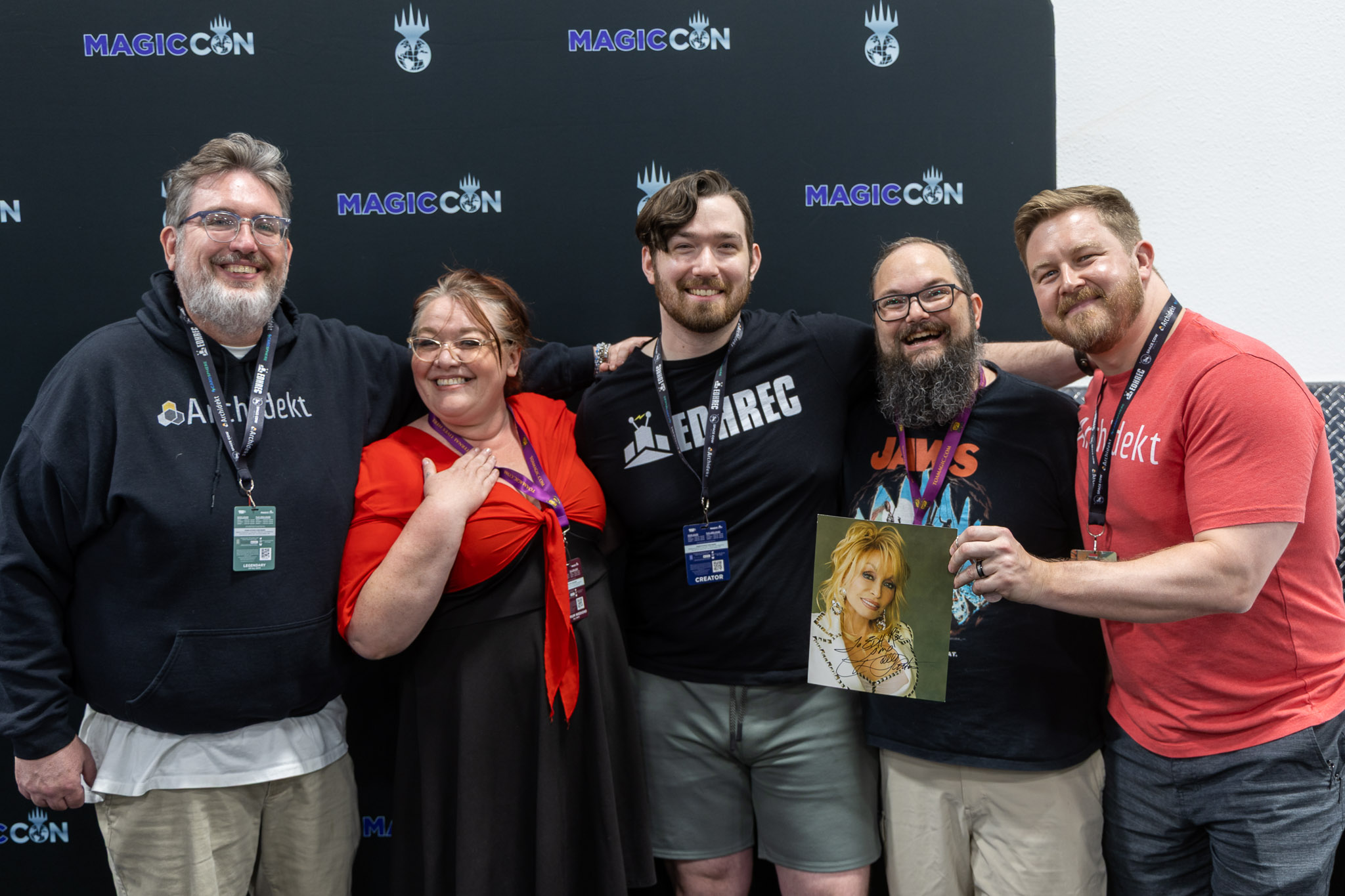 Jada Star, a huge Magic fan and signer-songwriter, stopped by the EDHRECast meet-and-greet Saturday.